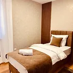 Nacional Free Parking 4*
