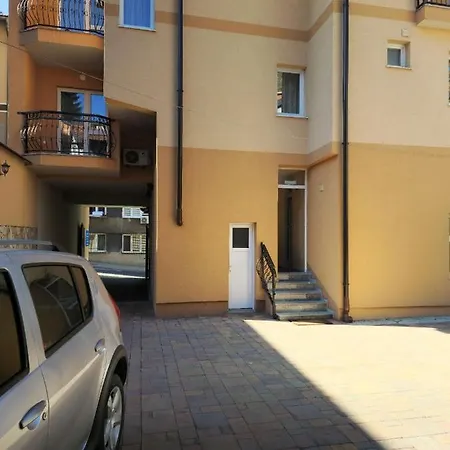 Guest house Nacional Free Parking 4*
