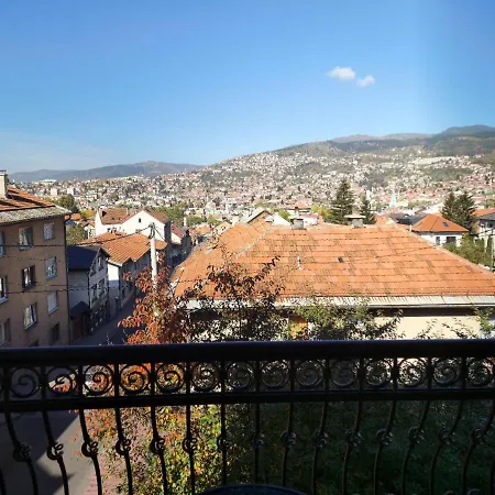 Guest house Nacional Free Parking 4*