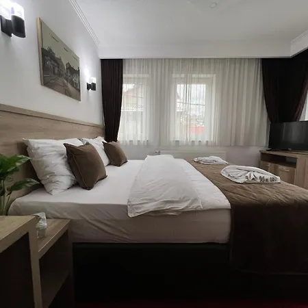 게스트하우스 Nacional Free Parking 4*