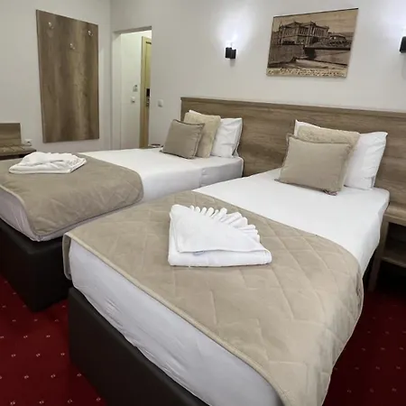 Nacional Free Parking Gasthof 4*