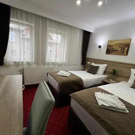 Guest house Nacional Free Parking 4*