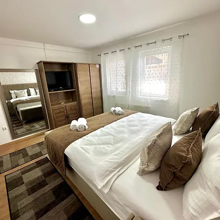 Nacional Free Parking 4*