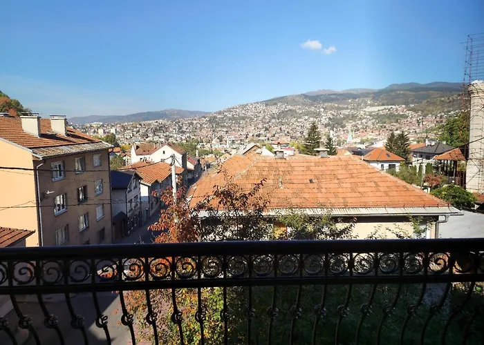 Guest house Nacional Free Parking 4*